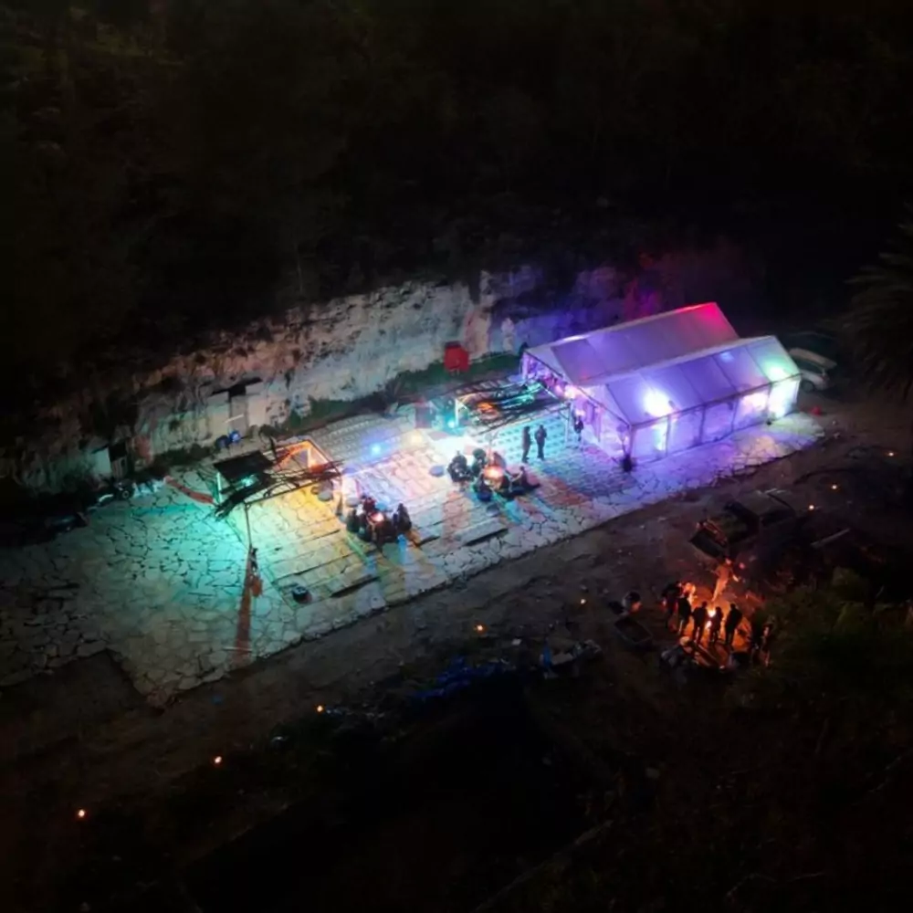 אוהל ענק לאירועים